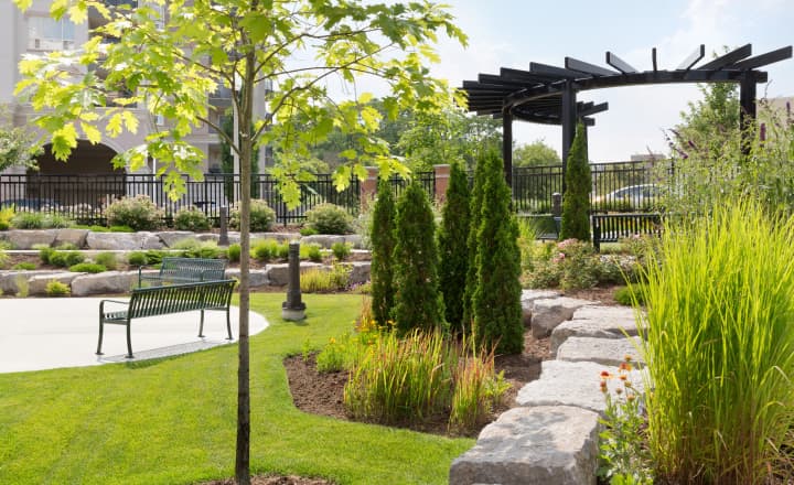 Dundas-home-courtyard_area_with_patio_stones_and_benches Dundas-home-courtyard_area_with_patio_stones_and_benches